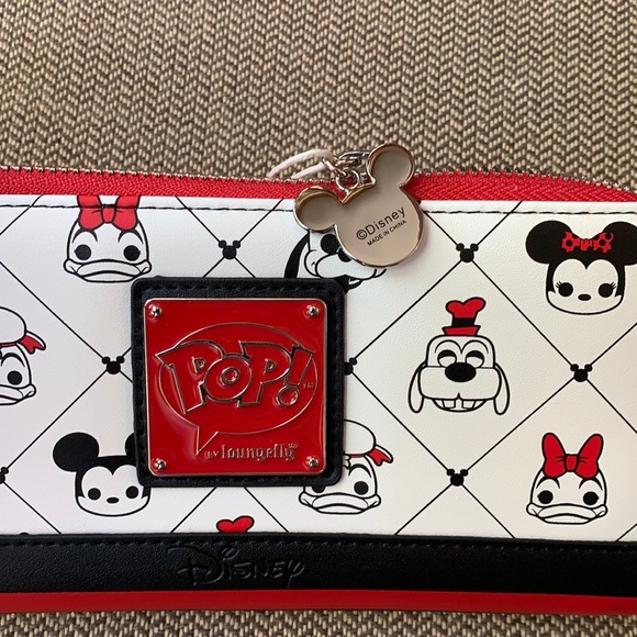 FINAL PRICE Loungefly x Disney Sensational 6 Wallet - Picture 14 of 15